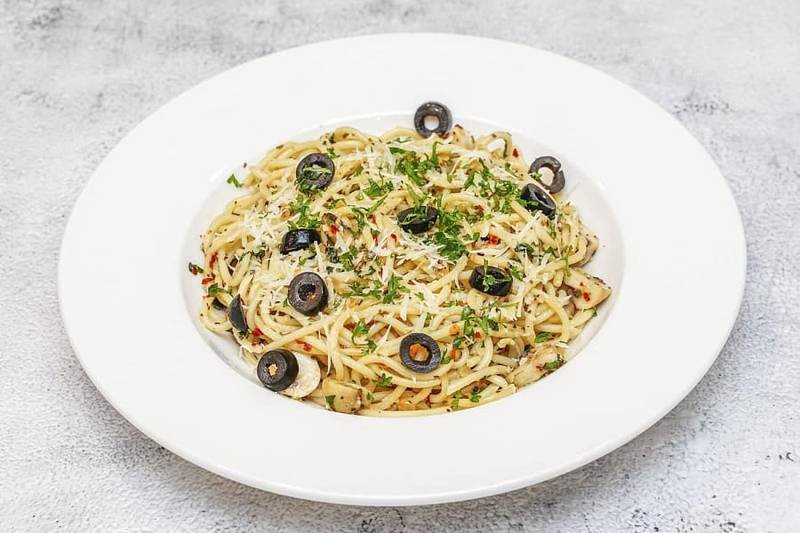 Veg Aglio E Olio Pasta, Wicked Good Pizza